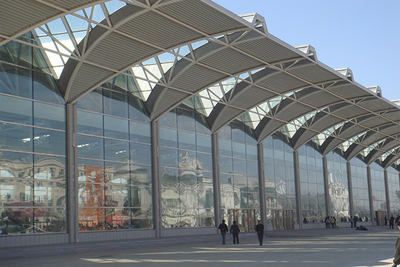 鋼結(jié)構(gòu)網(wǎng)架生產(chǎn)廠家（鋼結(jié)構(gòu)網(wǎng)架生產(chǎn)廠家包括上海寶鋼、江蘇星宇鋼結(jié)構(gòu)有限公司等） 鋼結(jié)構(gòu)玻璃棧道設(shè)計(jì) 第1張