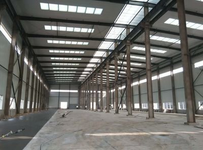 3層鋼結(jié)構(gòu)廠房施工視頻(3層鋼結(jié)構(gòu)廠房施工視頻可能不完全符合三層鋼結(jié)構(gòu)廠房施工過程) 鋼結(jié)構(gòu)異形設(shè)計 第2張 3層鋼結(jié)構(gòu)廠房施工視頻(3層鋼結(jié)構(gòu)廠房施工視頻可能不完全符合三層鋼結(jié)構(gòu)廠房施工過程) 鋼結(jié)構(gòu)異形設(shè)計 第2張