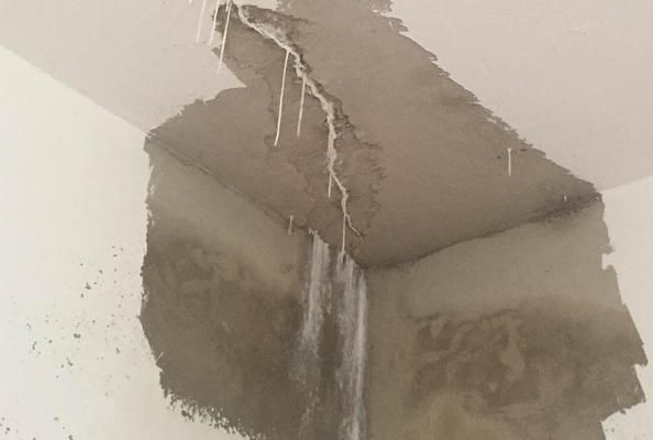 老房子空心板結實不(如何老房子空心板維護) 鋼結構鋼結構螺旋樓梯施工 第1張 老房子空心板結實不(如何老房子空心板維護) 鋼結構鋼結構螺旋樓梯施工 第1張