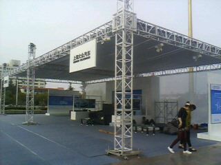 冷庫施工及驗收標(biāo)準(zhǔn)最新版文件（冷庫施工中如何確保保溫材料的隔熱性能達(dá)到國家最新標(biāo)準(zhǔn)）