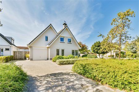 鋼結(jié)構(gòu)停車樓和鋼混結(jié)構(gòu)價格一樣嗎(不同地區(qū)鋼結(jié)構(gòu)價格差異原因,鋼結(jié)構(gòu)停車樓和鋼混結(jié)構(gòu)價格一樣嗎) 結(jié)構(gòu)機械鋼結(jié)構(gòu)設(shè)計 第4張 鋼結(jié)構(gòu)停車樓和鋼混結(jié)構(gòu)價格一樣嗎(不同地區(qū)鋼結(jié)構(gòu)價格差異原因,鋼結(jié)構(gòu)停車樓和鋼混結(jié)構(gòu)價格一樣嗎) 結(jié)構(gòu)機械鋼結(jié)構(gòu)設(shè)計 第4張