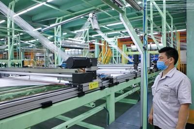 碳纖維工廠招聘 裝飾工裝設(shè)計 第4張 碳纖維工廠招聘 裝飾工裝設(shè)計 第4張