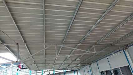 學(xué)校操場設(shè)計標(biāo)語圖片素材（學(xué)校操場上的標(biāo)語圖片素材是如何設(shè)計出來的？）