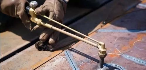 鋼結(jié)構(gòu)用氣割擴孔規(guī)范（氣割擴孔與鉆孔擴孔的比較，鋼結(jié)構(gòu)用氣割擴孔規(guī)范） 鋼結(jié)構(gòu)鋼結(jié)構(gòu)螺旋樓梯施工 第3張