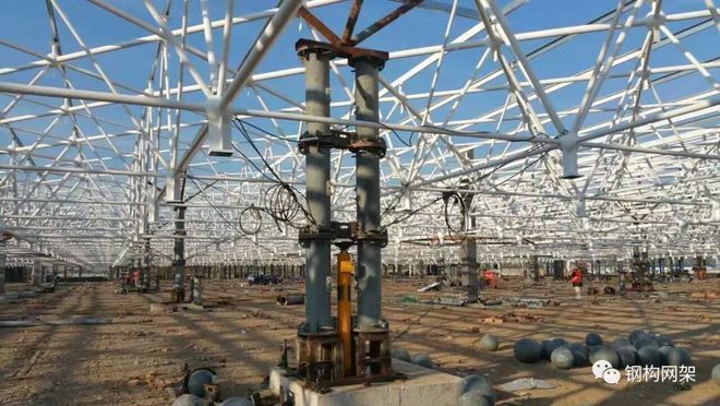 網(wǎng)架鋼結(jié)構(gòu)安裝(網(wǎng)架鋼結(jié)構(gòu)安裝步驟和注意事項(xiàng)) 結(jié)構(gòu)框架施工 第3張 網(wǎng)架鋼結(jié)構(gòu)安裝(網(wǎng)架鋼結(jié)構(gòu)安裝步驟和注意事項(xiàng)) 結(jié)構(gòu)框架施工 第3張