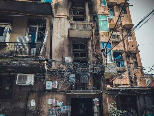 磚混結(jié)構(gòu)的承重墻能拆一半嗎(承重墻不能拆一半) 鋼結(jié)構(gòu)跳臺(tái)設(shè)計(jì) 第4張 磚混結(jié)構(gòu)的承重墻能拆一半嗎(承重墻不能拆一半) 鋼結(jié)構(gòu)跳臺(tái)設(shè)計(jì) 第4張