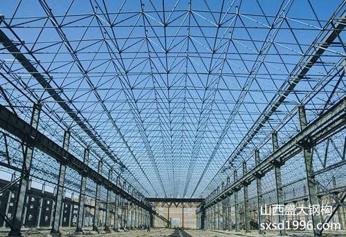 鋼結(jié)構網(wǎng)架廠房（鋼結(jié)構網(wǎng)架廠房廣泛應用于工業(yè)廠房、商業(yè)設施等多種場合） 結(jié)構砌體施工 第4張