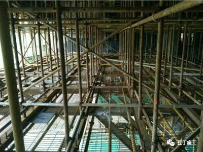 鋼結(jié)構(gòu)搭建好怎樣打混凝土 結(jié)構(gòu)地下室施工 第4張