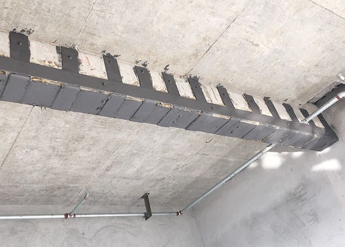 鋼板加固梁的費(fèi)用由誰承擔(dān)呢 鋼結(jié)構(gòu)門式鋼架施工 第2張 鋼板加固梁的費(fèi)用由誰承擔(dān)呢 鋼結(jié)構(gòu)門式鋼架施工 第2張