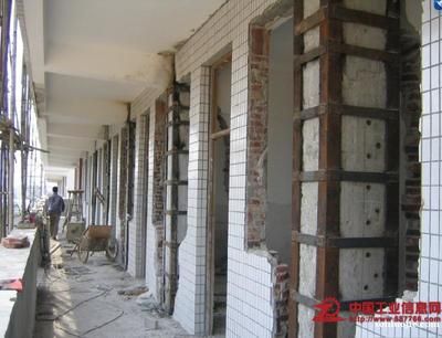 柱子包鋼加固施工方案設(shè)計（在柱子包鋼加固施工前，如何確保地基的穩(wěn)固性穩(wěn)固性） 北京鋼結(jié)構(gòu)設(shè)計問答