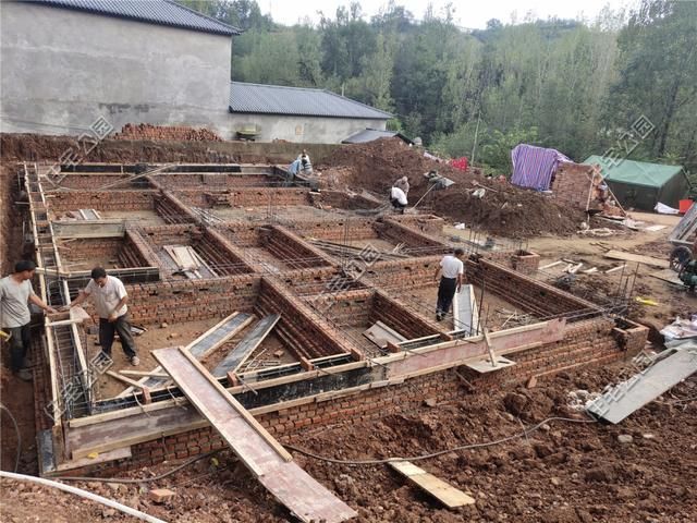 磚混結構的承重墻常采用什么基礎 裝飾工裝施工 第3張 磚混結構的承重墻常采用什么基礎 裝飾工裝施工 第3張