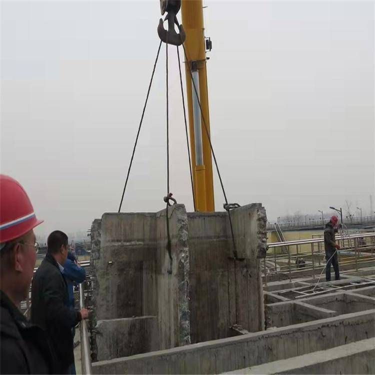 北京樓房加固公司北京東興永盛技術(shù)工程公司（北京東興永盛工程技術(shù)有限公司） 鋼結(jié)構(gòu)鋼結(jié)構(gòu)螺旋樓梯設(shè)計 第4張