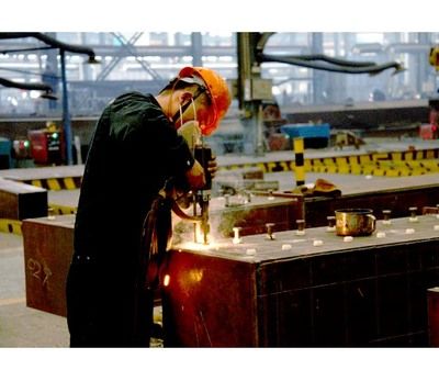 鋼結(jié)構(gòu)螺栓連接的優(yōu)缺點(diǎn)(鋼結(jié)構(gòu)螺栓連接與焊接比較) 裝飾工裝設(shè)計(jì) 第4張 鋼結(jié)構(gòu)螺栓連接的優(yōu)缺點(diǎn)(鋼結(jié)構(gòu)螺栓連接與焊接比較) 裝飾工裝設(shè)計(jì) 第4張