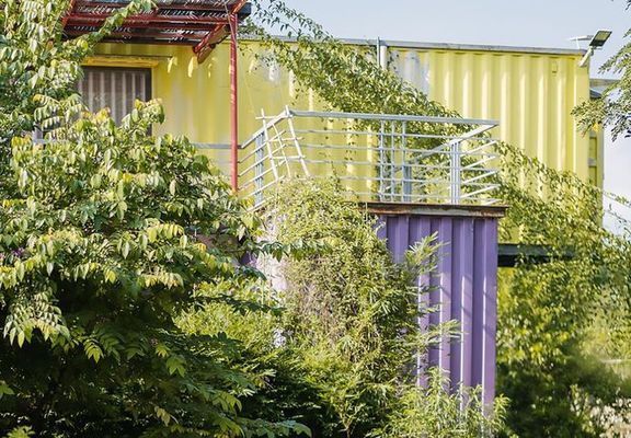 集裝箱組件（集裝箱作為一種現(xiàn)代化的運輸工具，在物流運輸中發(fā)揮著重要作用） 建筑施工圖設(shè)計 第3張