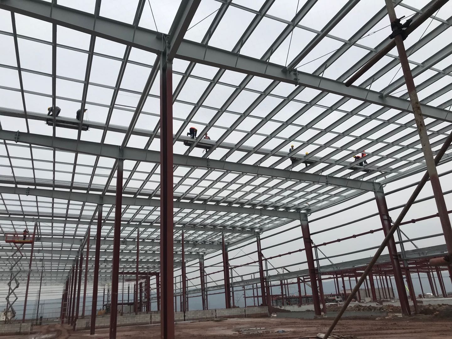 鋼結構安裝工多少錢一天（鋼結構安裝工多少錢一天鋼結構安裝工多少錢一天） 北京網架設計 第1張