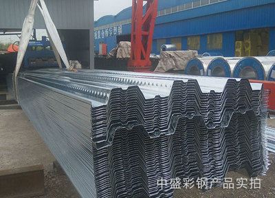 室內(nèi)小型升降平臺(如何安全地使用室內(nèi)升降平臺)