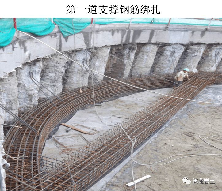 膜結(jié)構(gòu)工程報(bào)價(jià)單（膜結(jié)構(gòu)工程報(bào)價(jià)單中包含哪些主要費(fèi)用？）