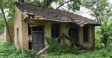 磚混的房子賠償標(biāo)準(zhǔn) 鋼結(jié)構(gòu)鋼結(jié)構(gòu)停車(chē)場(chǎng)施工 第4張