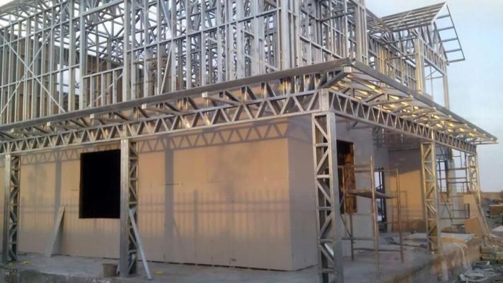 鋼結(jié)構(gòu)住房和普通住房的區(qū)別（鋼結(jié)構(gòu)住房與普通住房有什么區(qū)別？） 鋼結(jié)構(gòu)鋼結(jié)構(gòu)停車場設(shè)計 第3張