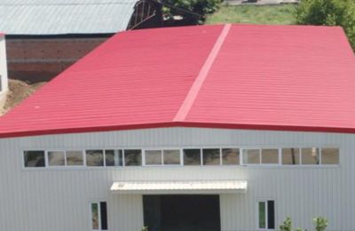 詳細(xì)閱讀:鋼結(jié)構(gòu)房頂有幾種做法彩鋼瓦下雨天聲音很大(彩鋼瓦下雨天聲音大怎么辦) 鋼結(jié)構(gòu)房頂有幾種做法彩鋼瓦下雨天聲音很大(彩鋼瓦下雨天聲音大怎么辦)