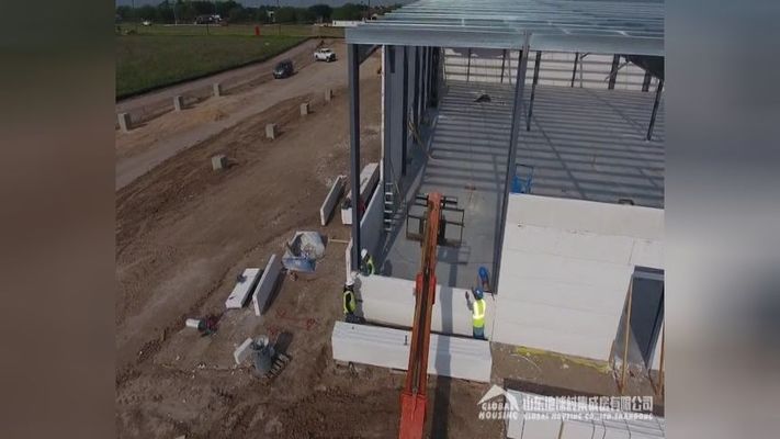 鋼結(jié)構(gòu)廠房外墻板安裝視頻 結(jié)構(gòu)橋梁鋼結(jié)構(gòu)施工 第2張