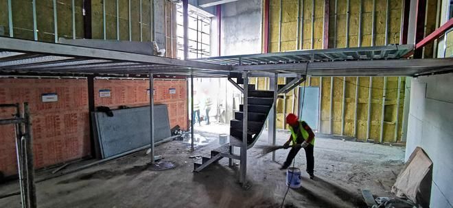 鋼結(jié)構(gòu)廠房加高改造視頻 裝飾幕墻設(shè)計 第1張