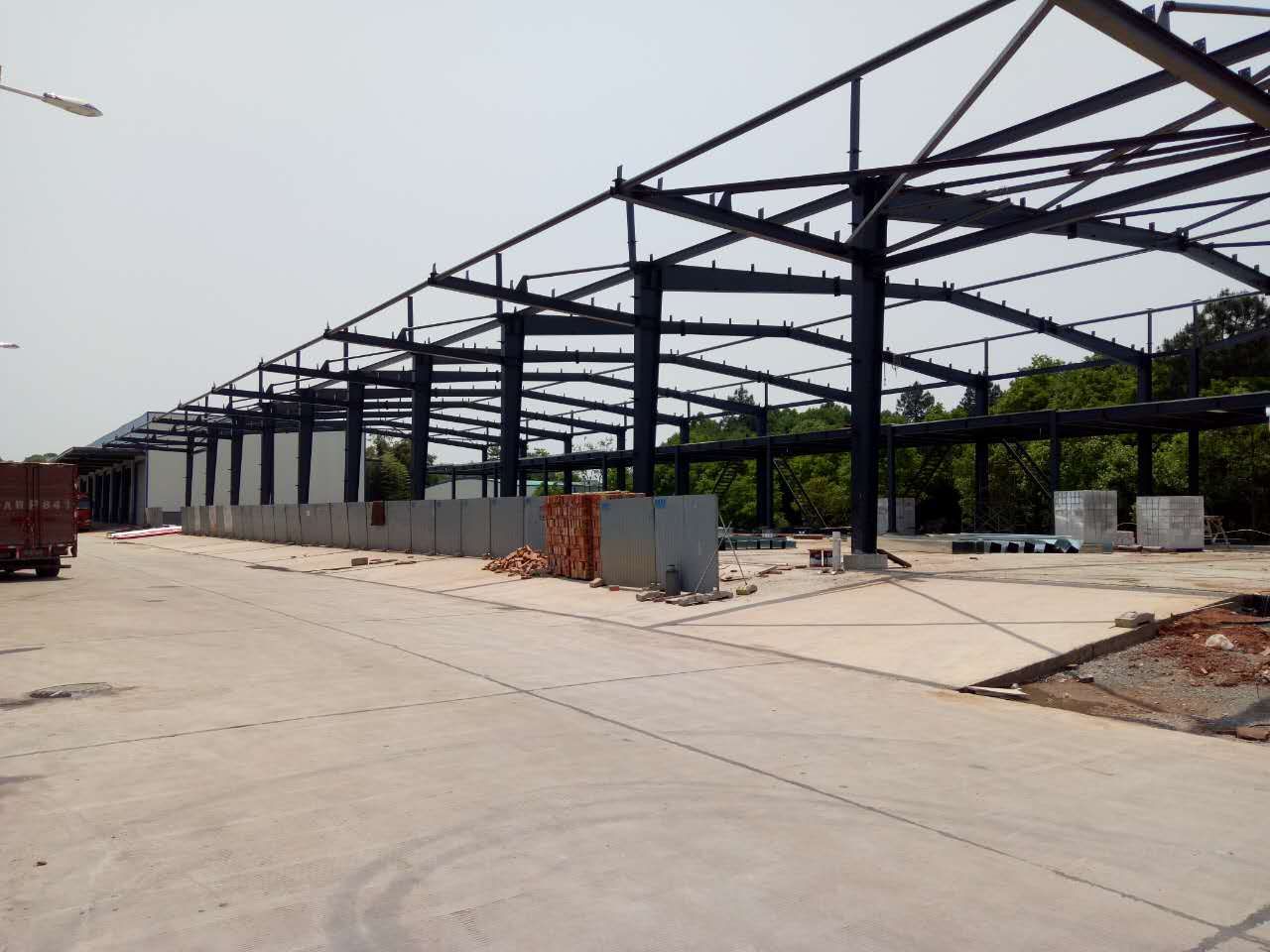 廠房鋼結(jié)構(gòu)圖片（鋼結(jié)構(gòu)廠房圖片資源）