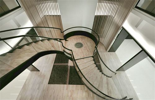 螺旋樓梯的優(yōu)點 鋼結(jié)構(gòu)蹦極施工 第4張 螺旋樓梯的優(yōu)點 鋼結(jié)構(gòu)蹦極施工 第4張