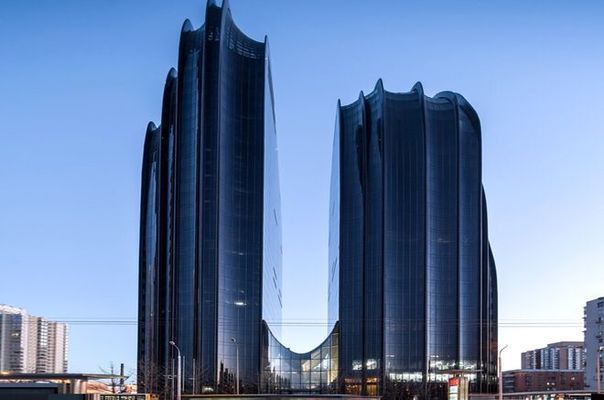 北京怪異建筑黑色 裝飾幕墻設(shè)計 第4張 北京怪異建筑黑色 裝飾幕墻設(shè)計 第4張