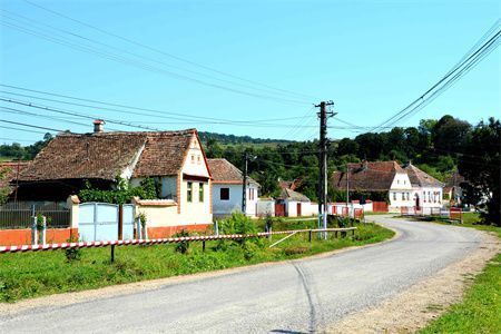 翻修房頂(房頂翻修施工注意事項(xiàng)) 鋼結(jié)構(gòu)鋼結(jié)構(gòu)停車場施工 第1張 翻修房頂(房頂翻修施工注意事項(xiàng)) 鋼結(jié)構(gòu)鋼結(jié)構(gòu)停車場施工 第1張