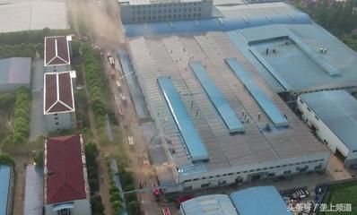 大跨度鋼結(jié)構(gòu)建筑火災(zāi),應(yīng)使用(大跨度鋼結(jié)構(gòu)建筑火災(zāi)應(yīng)急演練) 裝飾家裝施工 第4張 大跨度鋼結(jié)構(gòu)建筑火災(zāi),應(yīng)使用(大跨度鋼結(jié)構(gòu)建筑火災(zāi)應(yīng)急演練) 裝飾家裝施工 第4張