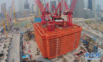 體育館桁架結(jié)構(gòu)分析圖解（體育館桁架結(jié)構(gòu)在建造過程中需要注意哪些安全問題？）