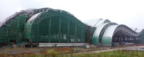 鋼結(jié)構(gòu)廠房和磚混廠房哪個造價高(鋼結(jié)構(gòu)廠房的造價比磚混廠房更高) 結(jié)構(gòu)電力行業(yè)施工 第2張 鋼結(jié)構(gòu)廠房和磚混廠房哪個造價高(鋼結(jié)構(gòu)廠房的造價比磚混廠房更高) 結(jié)構(gòu)電力行業(yè)施工 第2張