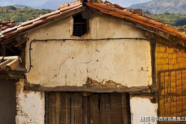 屋面拆除技術方案 結(jié)構(gòu)機械鋼結(jié)構(gòu)施工 第1張 屋面拆除技術方案 結(jié)構(gòu)機械鋼結(jié)構(gòu)施工 第1張