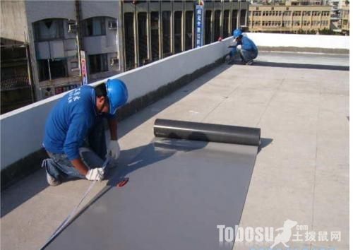 屋面修補(bǔ)要怎么處理好 鋼結(jié)構(gòu)框架施工 第3張 屋面修補(bǔ)要怎么處理好 鋼結(jié)構(gòu)框架施工 第3張