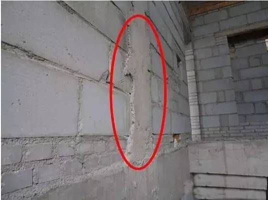 磚混結(jié)構(gòu)構(gòu)造柱施工工藝流程（構(gòu)造柱施工中鋼筋綁扎技巧）