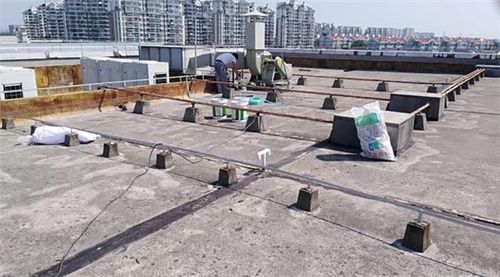 屋面板加固和屋面工程誰先誰后（屋面板加固和屋面工程的順序） 結(jié)構(gòu)機械鋼結(jié)構(gòu)設計 第4張