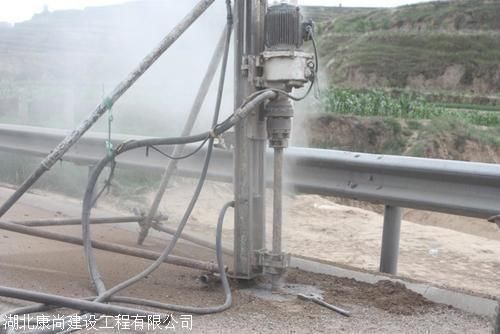 基礎(chǔ)加固注漿單價(jià) 鋼結(jié)構(gòu)跳臺施工 第4張 基礎(chǔ)加固注漿單價(jià) 鋼結(jié)構(gòu)跳臺施工 第4張