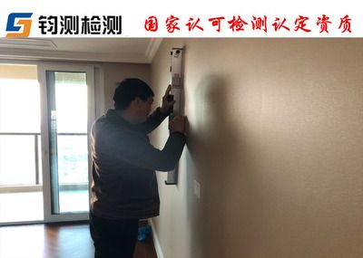 旋轉(zhuǎn)樓梯下面的空間怎么設(shè)計好看一點（旋轉(zhuǎn)樓梯下面的空間應(yīng)該如何設(shè)計才能既實用又實用）