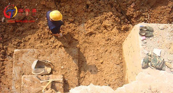 銅雕工藝品廠家哪里多（定制銅雕工藝品的周期是多長(zhǎng)？）