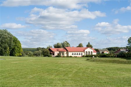 磚混結(jié)構(gòu)房能住百年嗎(磚混結(jié)構(gòu)房是否能住百年) 鋼結(jié)構(gòu)玻璃棧道設(shè)計 第4張 磚混結(jié)構(gòu)房能住百年嗎(磚混結(jié)構(gòu)房是否能住百年) 鋼結(jié)構(gòu)玻璃棧道設(shè)計 第4張