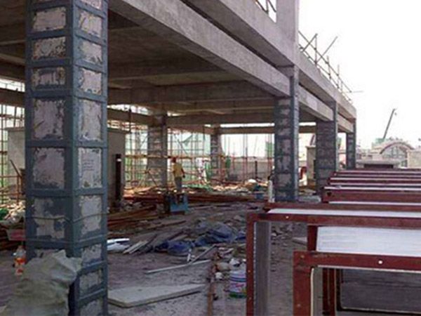 陜西加固工程公司 鋼結(jié)構(gòu)玻璃棧道施工 第5張