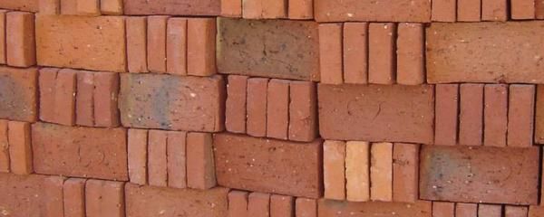 北京紅磚房子壽命(北京紅磚房抗震性能如何) 結(jié)構(gòu)電力行業(yè)施工 第1張 北京紅磚房子壽命(北京紅磚房抗震性能如何) 結(jié)構(gòu)電力行業(yè)施工 第1張