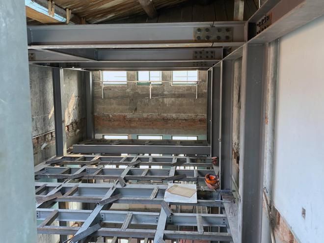 鋼構(gòu)加固老房（老房鋼構(gòu)加固防滲技巧,鋼結(jié)構(gòu)加固防潮處理方法） 鋼結(jié)構(gòu)鋼結(jié)構(gòu)停車場(chǎng)施工 第4張