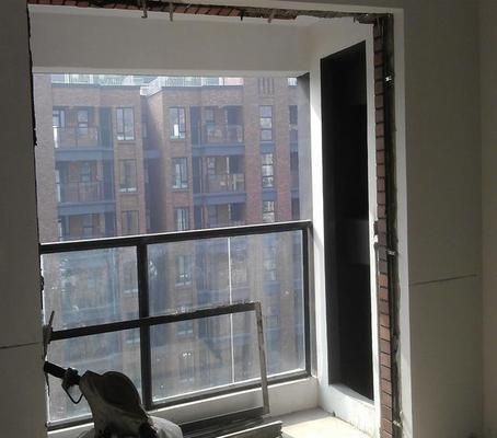 承重墻 敲（敲除承重墻改造需要注意以下幾個(gè)方面的注意事項(xiàng)） 建筑施工圖施工 第1張