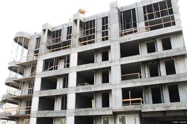 鋁塑板批發(fā)價格多少（鋁塑板批發(fā)價格通常受哪些因素影響鋁塑板批發(fā)價格）