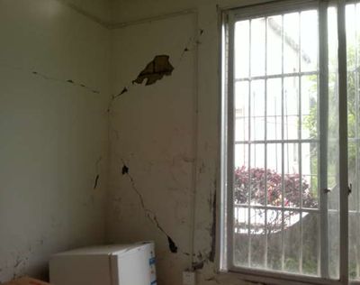 老房子空心板加固圖片視頻大全(如何加固老房子的空心板) 鋼結(jié)構(gòu)門式鋼架施工 第3張 老房子空心板加固圖片視頻大全(如何加固老房子的空心板) 鋼結(jié)構(gòu)門式鋼架施工 第3張