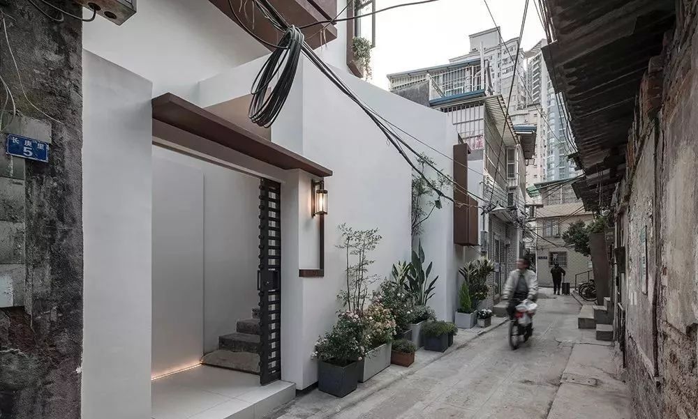 老式磚房改造 裝飾幕墻設(shè)計(jì) 第3張 老式磚房改造 裝飾幕墻設(shè)計(jì) 第3張