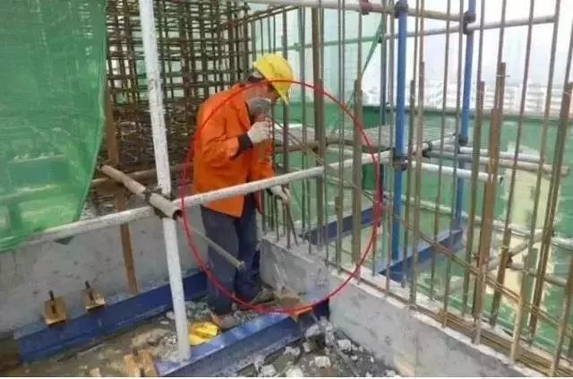 屋面板施工縫如何處理 結(jié)構(gòu)工業(yè)裝備施工 第1張 屋面板施工縫如何處理 結(jié)構(gòu)工業(yè)裝備施工 第1張