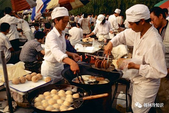 北京的板樓有幾個發(fā)展階段呢(北京板樓發(fā)展歷程) 結(jié)構(gòu)工業(yè)鋼結(jié)構(gòu)設(shè)計 第1張 北京的板樓有幾個發(fā)展階段呢(北京板樓發(fā)展歷程) 結(jié)構(gòu)工業(yè)鋼結(jié)構(gòu)設(shè)計 第1張